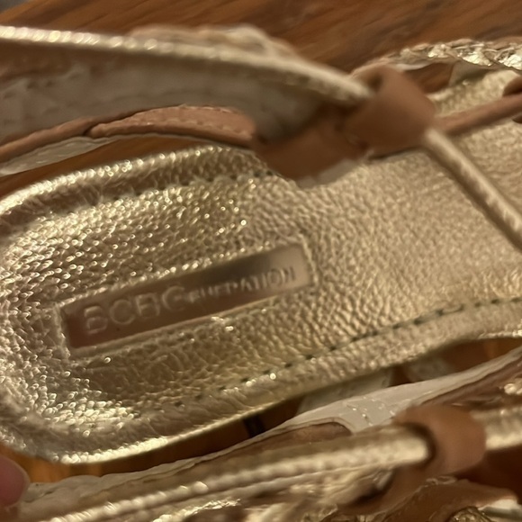 BCBGeneration Gold Gladiator Sandals size 8 1/2. - Picture 5 of 7